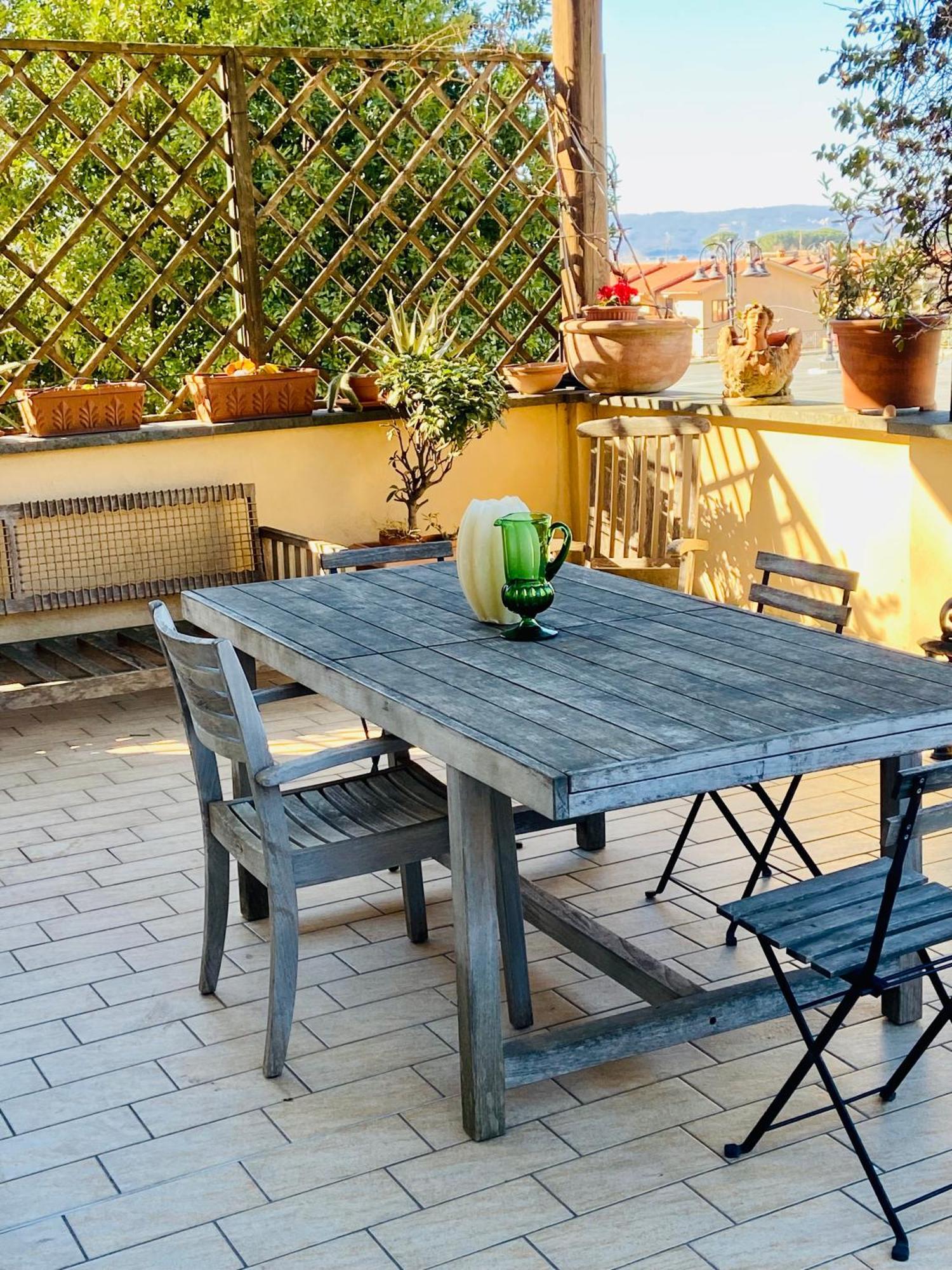 דירות בולסנה La Terrazza Di Andrea מראה חיצוני תמונה